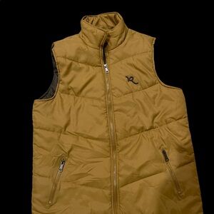 COPY - NWOT ROCAWEAR lightweight mens quilted vest Large
